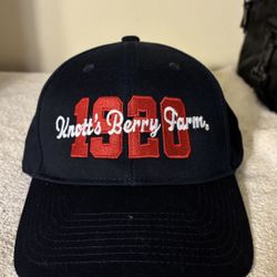 Knott’s Berry Farm Hat Size. 7. 1/8 