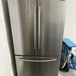 Samsung Refrigerator $150 OBO