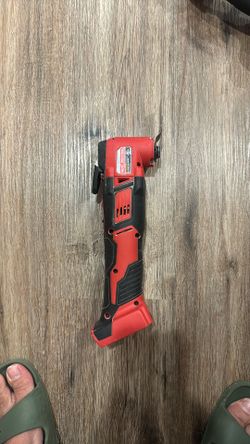 Milwaukee M18 Multi-Tool