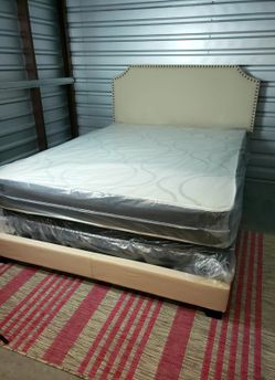 NEW QUEEN-SIZE MATTRESS AND BOX SPRING
