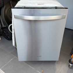 Whirlpool Stainless Steel Under Cabinet Dishwasher