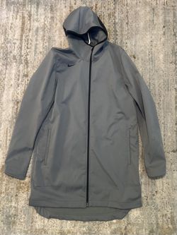 Nike Gray Raincoat with Weather-Resistant Fabric size. LargeTall