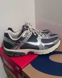 Nike Zoom Vomero 5 size 10.5