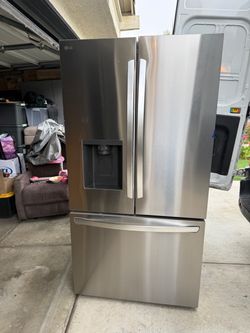 Refrigerator ice maker LG semi new