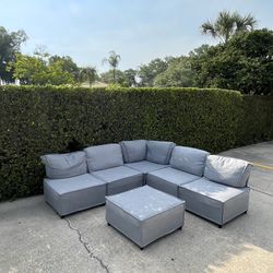 Modern Modular Sectional Couch / Sofa [FREE Delivery🚚]