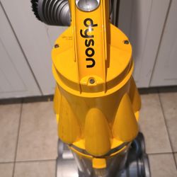Dyson Vacuum Dc07