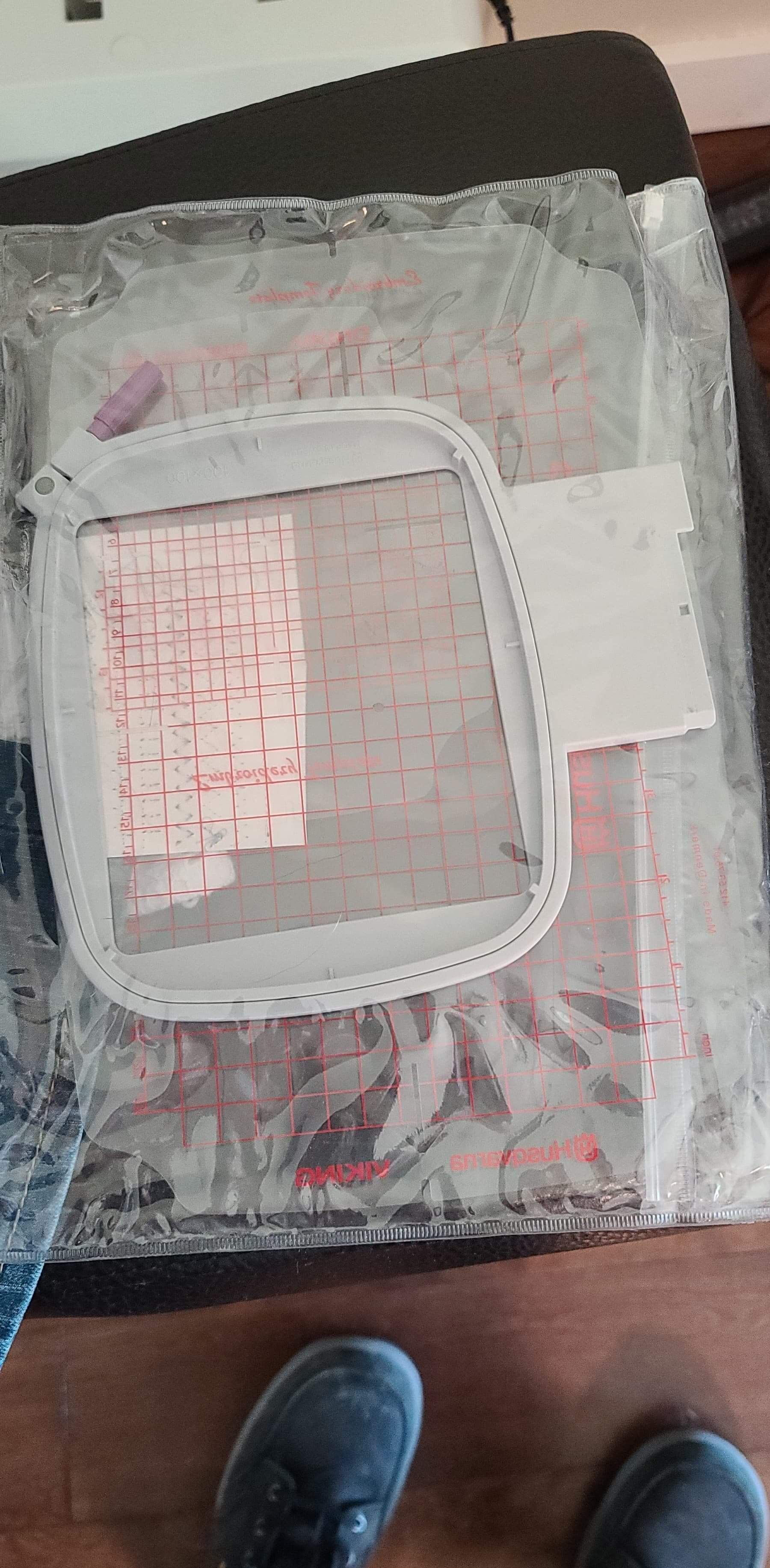 Husqvarna Viking Designer 1 Sewing Machine with Embroidery Table & USB