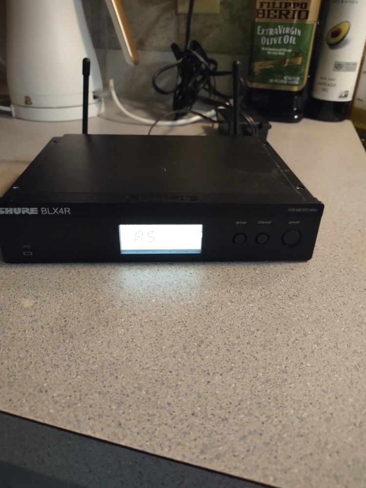Shure Wireless Receiver