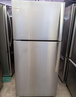 Whirlpool Top Mount Stainless Fridge
