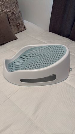 Baby bathtub