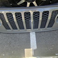 Used OEM Mopar '20-'24 Jeep Gladiator  Grey Front Grille 