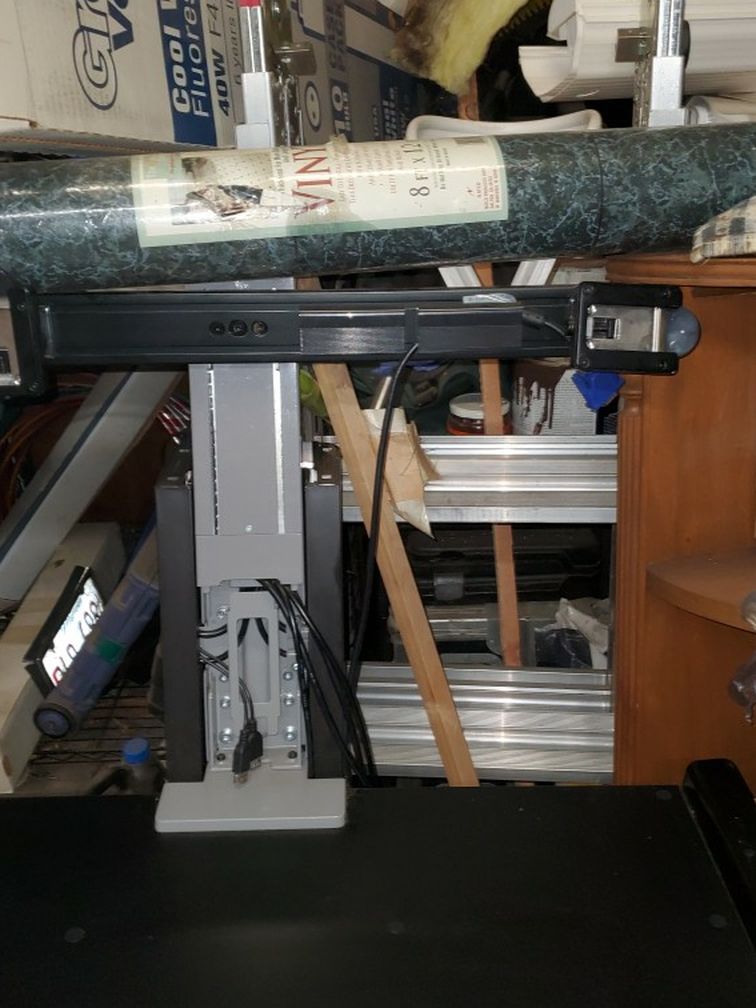 Dual Monitor Lift
