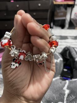 Hello Kitty Glass Jar And Charm Bracelet Minnie Mouse 