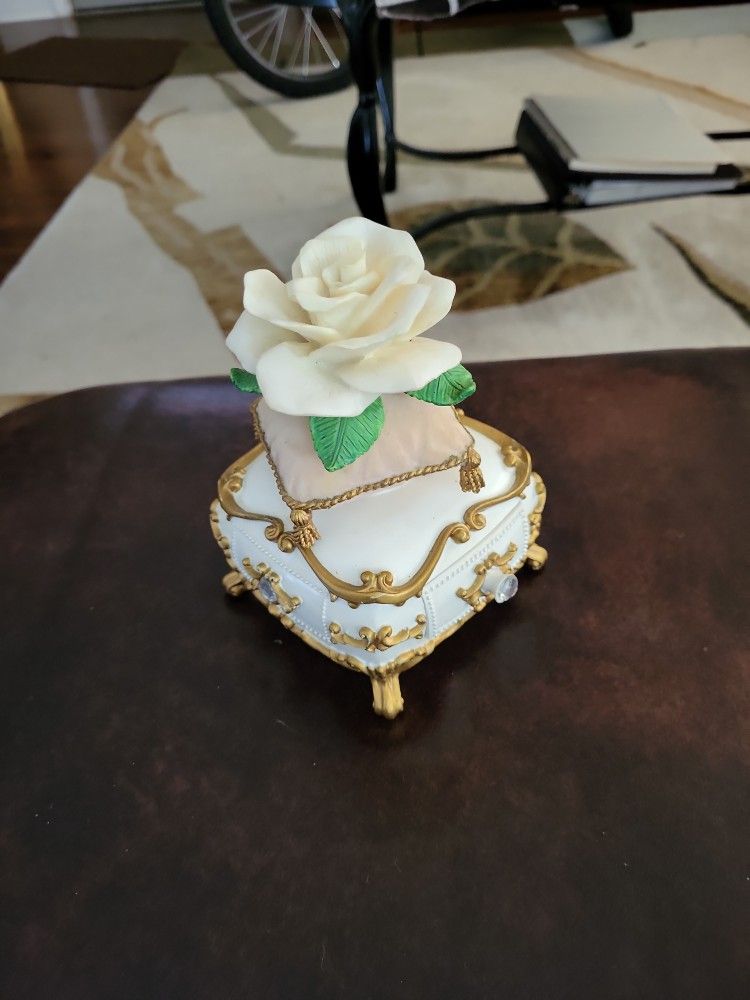 Rose On A Pillow Music Box, Resin