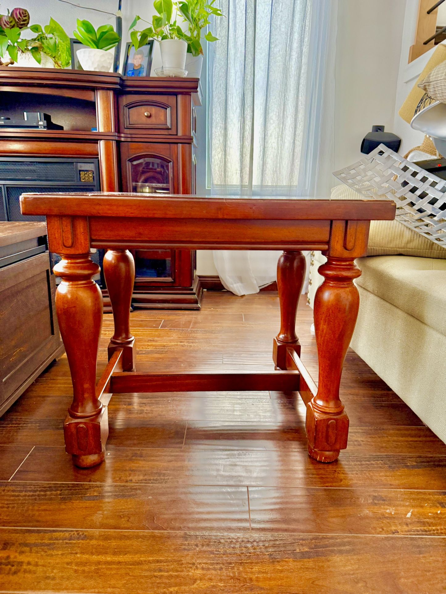 End Square Table