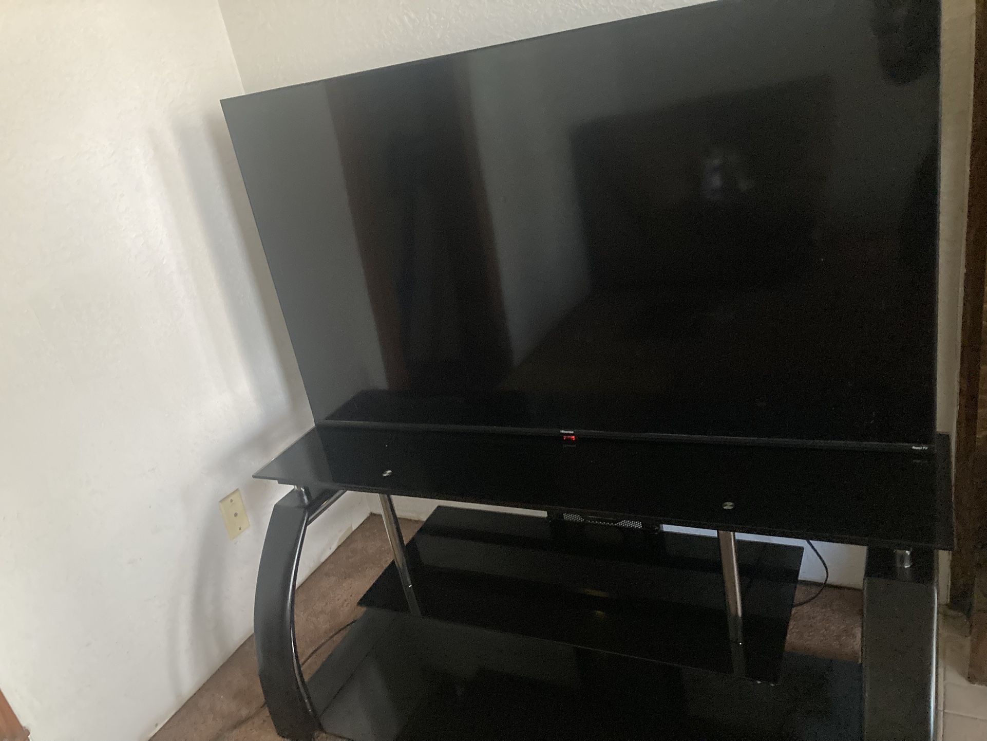 TV 58” HiSense Roku