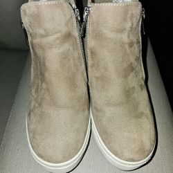 Kids Wedge High-Top Sneakers