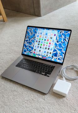 Apple MacBook Pro 16-inch (2019) - Core i7 | 32GB RAM | 1TB SSD, AMD Radeon Pro 5500M