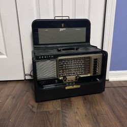 Zenith Trans-Oceanic Vintage Portable Radio