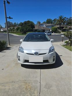 2011 Toyota Prius White