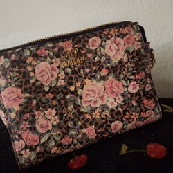 Steve Madden Purse With Strap 