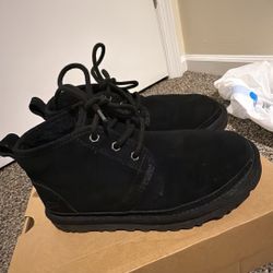 Black Neumel Uggs