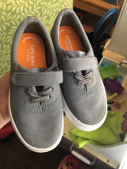 Size 10 Boys Sperrys