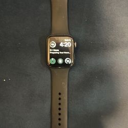 Apple Watch 44MM SE