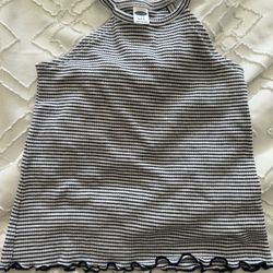 Girl’s Small 6-7 Shirt $2
