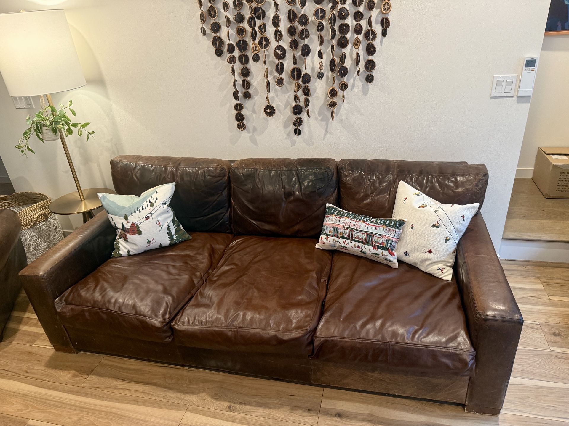 Restoration Hardware Leather Couch Maxwell 3-seat 