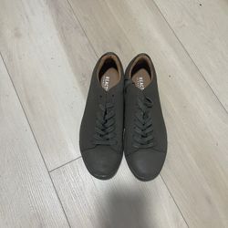 Kenneth Cole Reaction Shoes (mint condition)