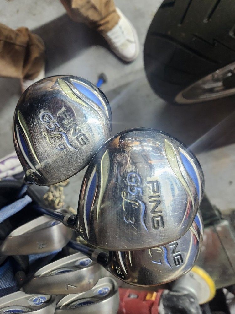 Set Of Pi Ng Clubs