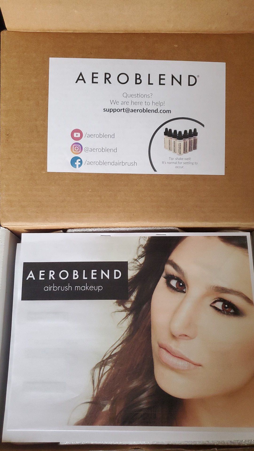 Aeroblend Air brush makeup kit.