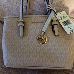 Michael Kors MK