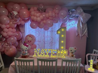 Hello Kitty Garland