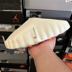 Nike Mind 001 Women's Pregame Mules Size 9 