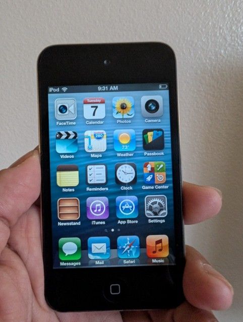 iPod Touch 4th Generation 8GB