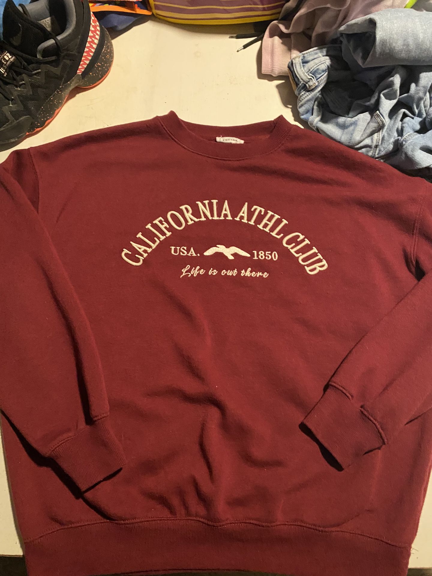 Hollister Crewneck