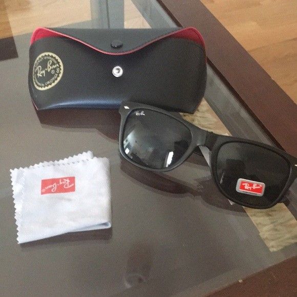 Brand New Ray Ban sunglasses