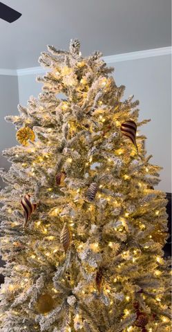 7.5 ft Christmas Tree - Flocked w/ Lights