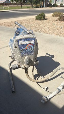 Magnum XR5 paint sprayer