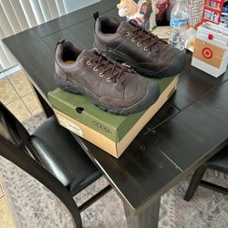 Keen Targhee III Oxford Size 10