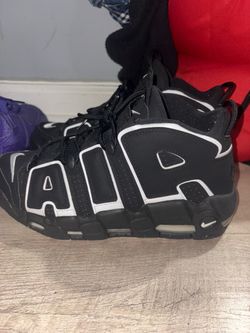 NIKE UPTEMPOS