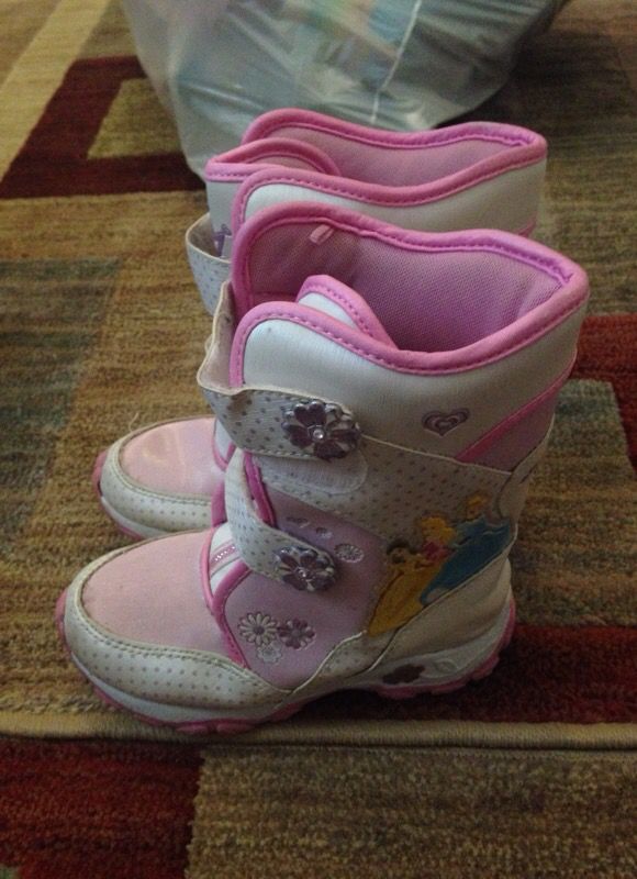 Princess toddler Snow ❄️ boots