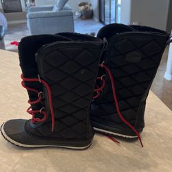 Women’s Snow Boots 7 1/2