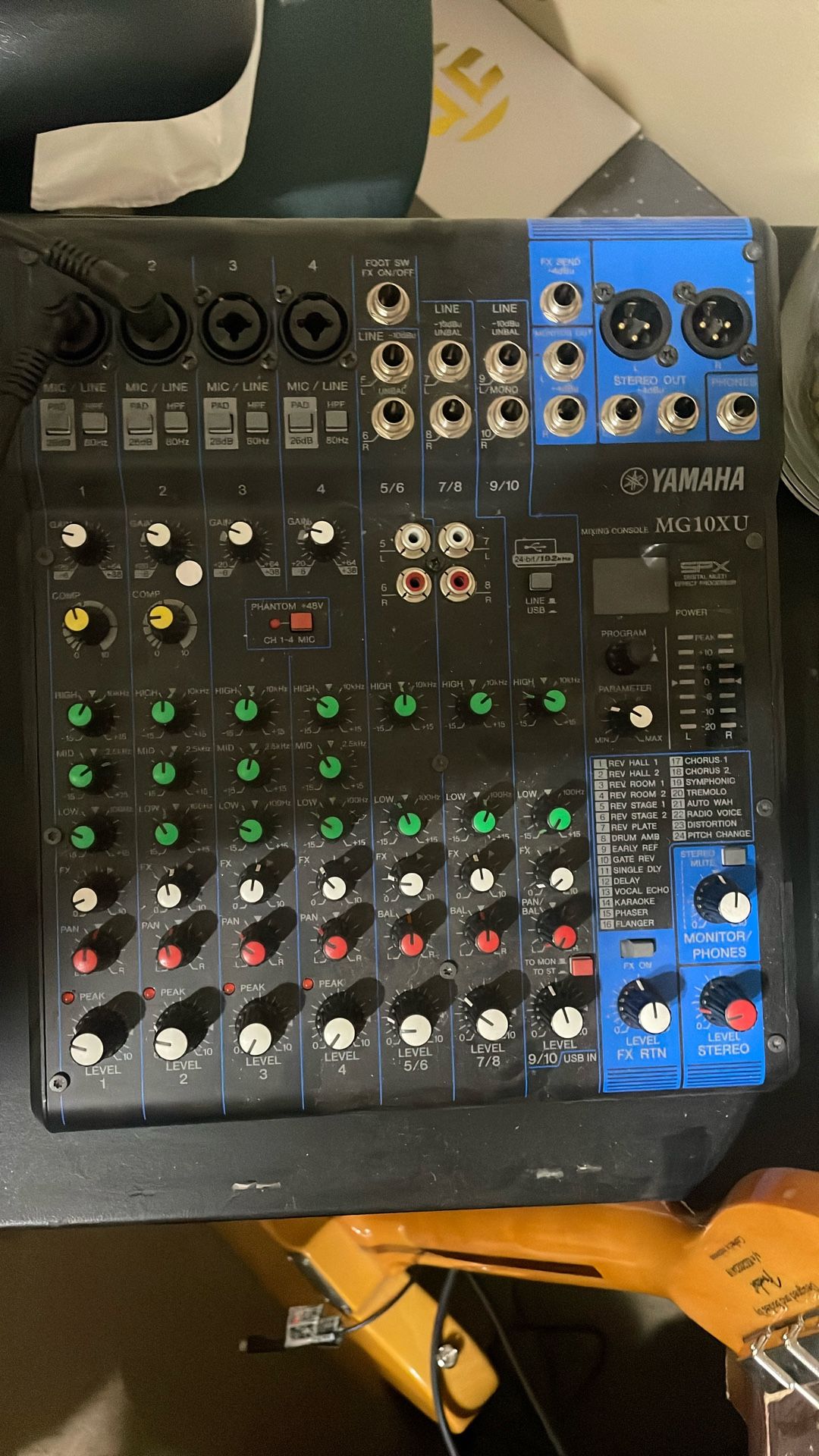 Yamaha Mixer