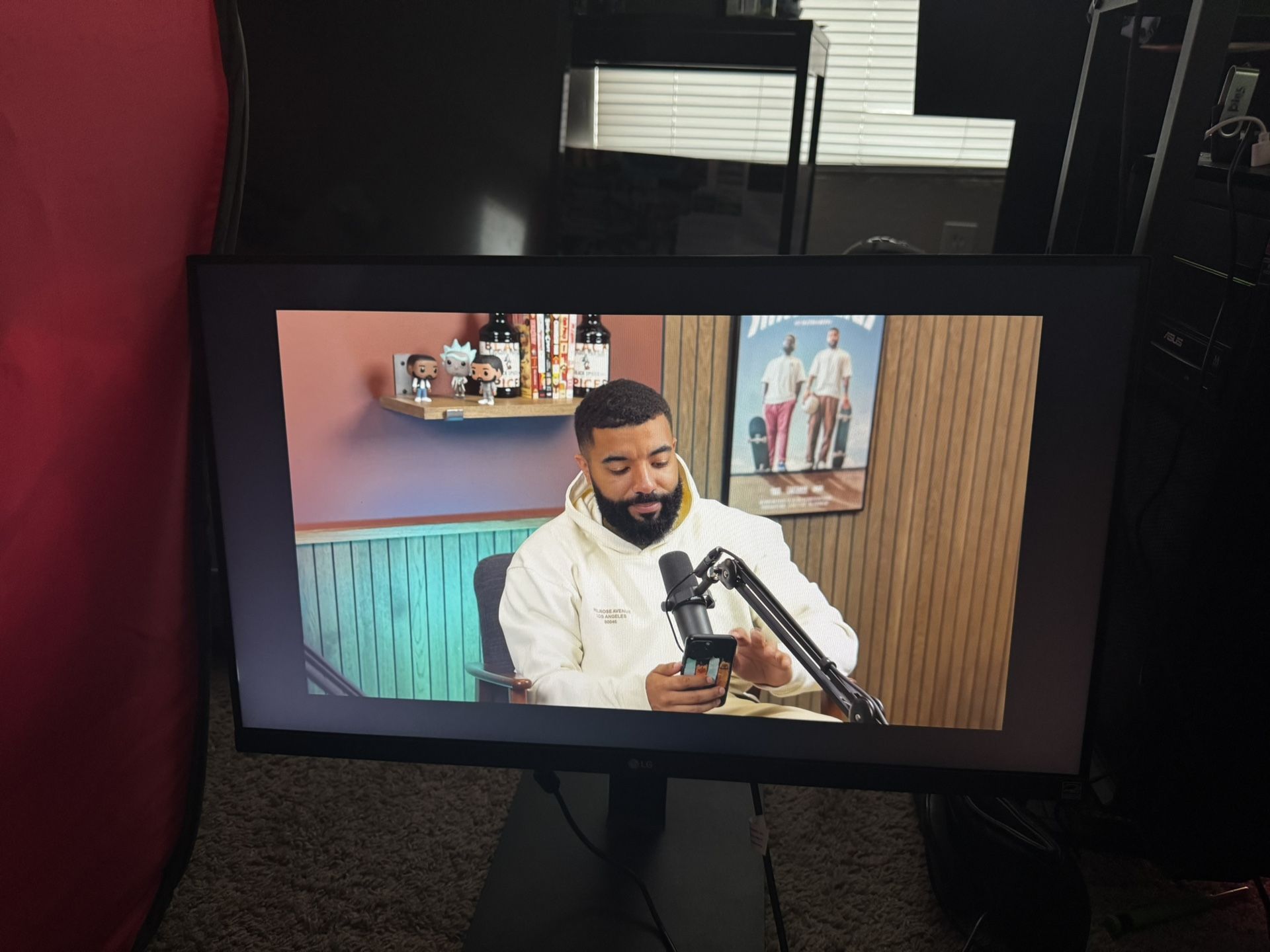 LG 27 in 1080P monitor