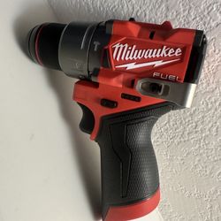 Milwaukee M12 Fuel 1/2” Hammer Drill / Driver