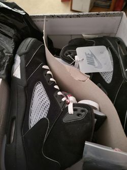 Jordan 5 black metallic size 10 (NO TRADES PRICE IS FIRM)