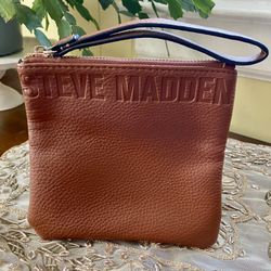 Steve Madden Brown Large Size Wristlet